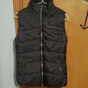 Black puffer vest